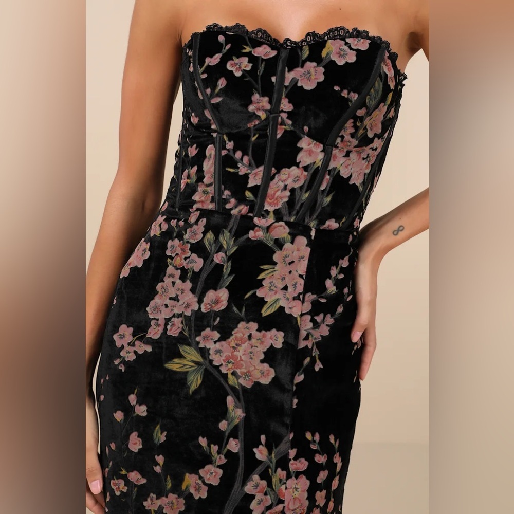 Lulus Luxurious Allure Black Burnout Velvet Strapless Maxi Dress - Picture 4 of 8